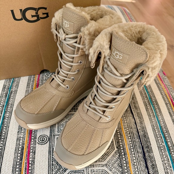 UGG Adirondack III Boot - Picture 1 of 14